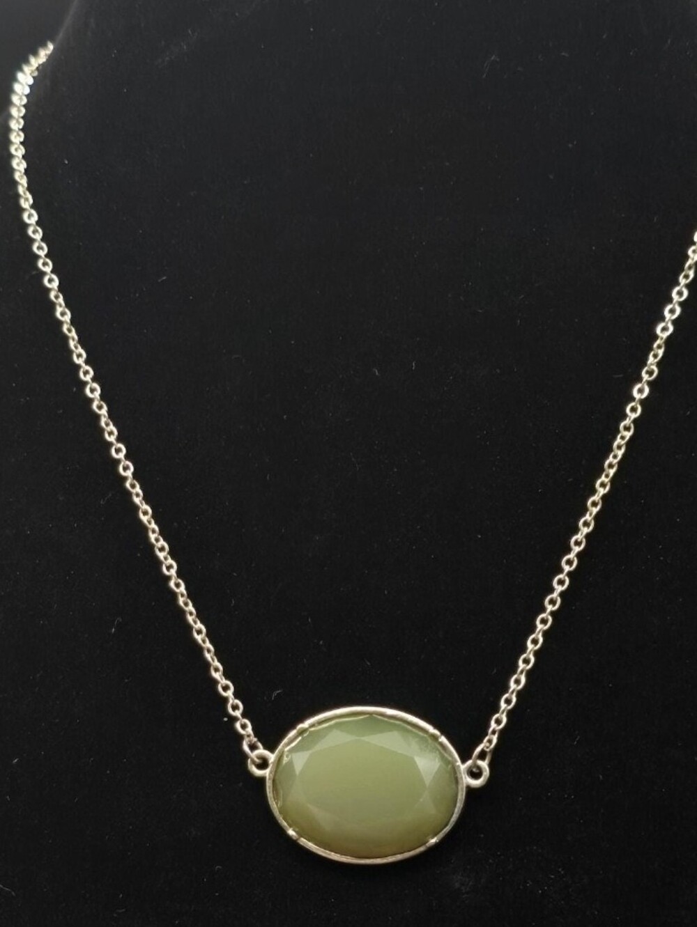 BANANA REPUBLIC NECKLACE